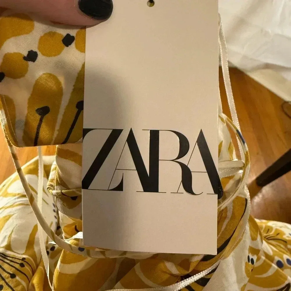 NWT Zara Yellow and White Patterned Women's Dress - Picture 1 of 7